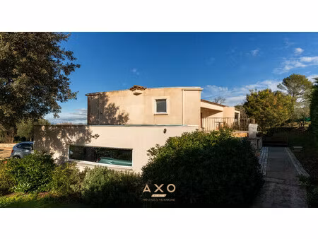 vente maison sainte anastasie  171m² 6 pièces 675 000€ avec piscine