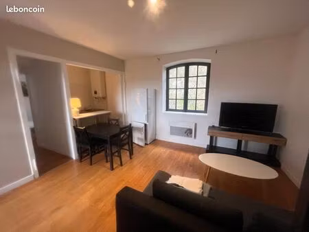 apparemment t2 meublé