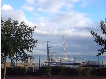 langrune sur mer: 2 pièces meublé en front de mer