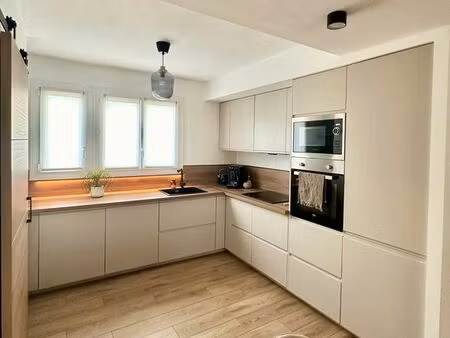 montjuzet – t3 rénové clé en main  ascenseur  balcon  garage