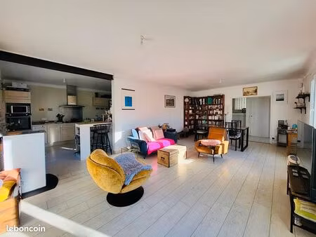 maison 5 pièces 137 m²