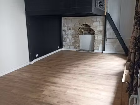 studio 1 pièce 33 m²