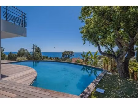 vente maison 7 pièces 231 m² le beausset (83330)