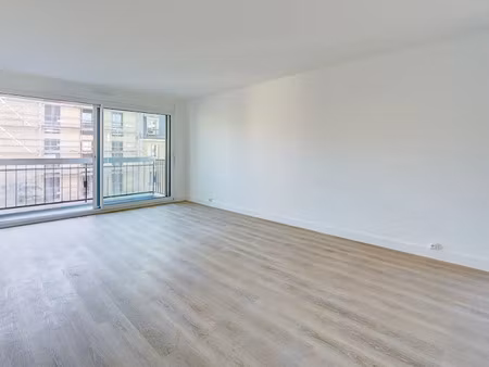 location appartement 5 pièces 93 m² à paris 15ème (75015)  3 250 €