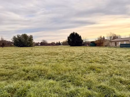 vente terrain 700 m² à bergerac (24100)  38 500 €