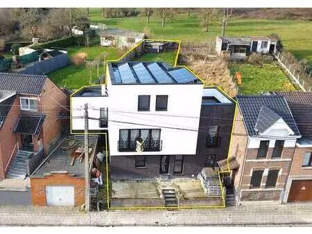 maison 3-4 chambres avec terrasse et jardin