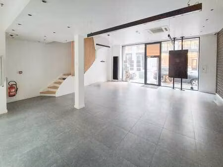 en direct du proprietaire - 200€/m²/an