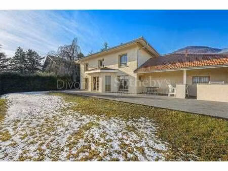 maison de luxe à vendre à divonne-les-bains : 1 150 000 € | 170m²