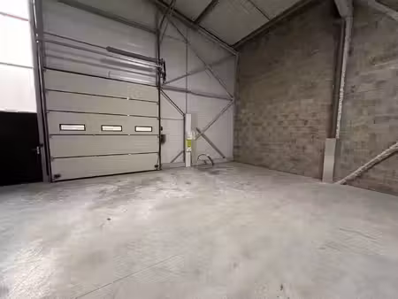 entrepôt à vendre