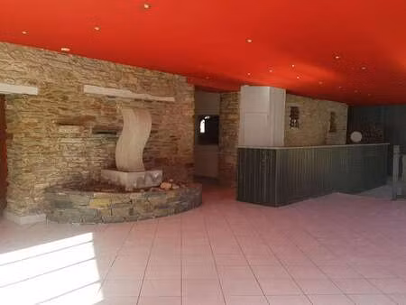 vente bureaux et commerces à gourin (56110) : à vendre / 200m² gourin