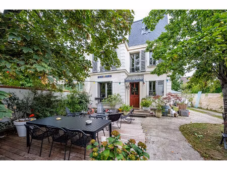 maison houilles 7 pièce(s) 135 m²