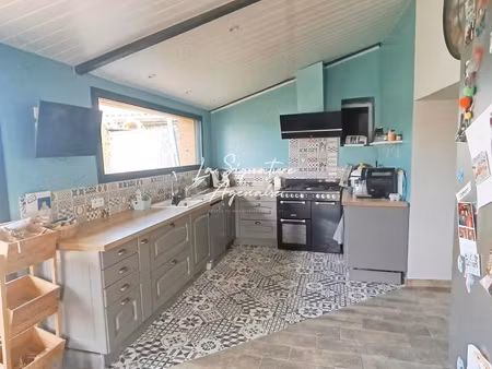 maison de village en pierre rénovée de 144 m2 avec jardin et