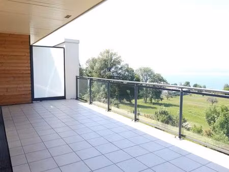 t3 avec terrasse  parking et garage à évian-les-bains