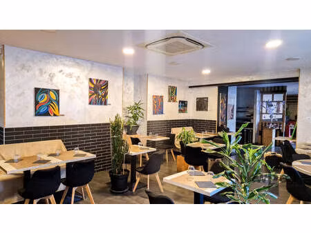 à vendre – fonds de commerce restaurant / bar – licence iv – emplacement n°1 à cluses