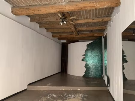 local commercial au 104 rue breteuil 13006 marseille.~local