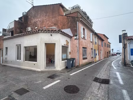 le brusc local commercial à louer