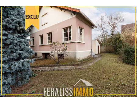 maison individuelle sur sous-sol et terrain de plus de 1000