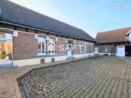 propriété 8 pièces 240 m²