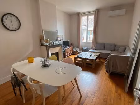 t2 avec terrasse centre ville albi