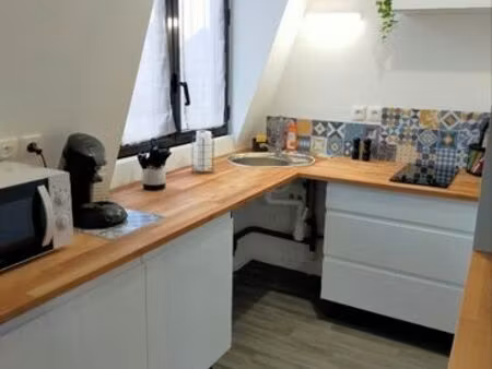 location studio meublé