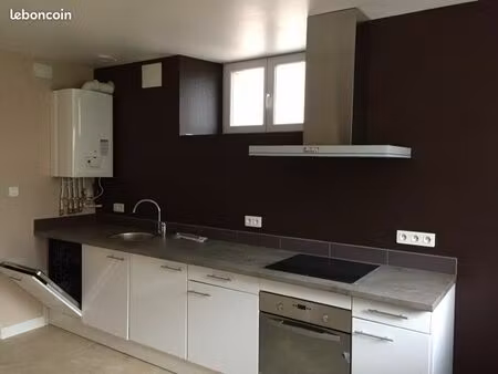 joli appartement t3 1 chambre