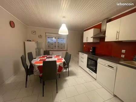 appartement 59m proche centre-ville meublé