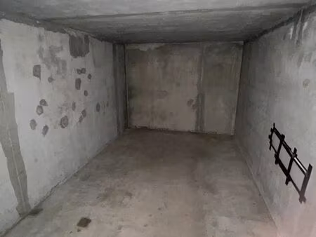 particulier loue garage proche stade