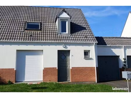 maison meublée 66m2 avec cuisine équipée  2 chambres  garage et jardin