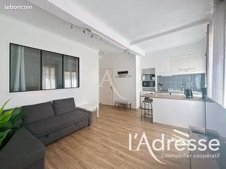 studio 1 pièce 31 m²