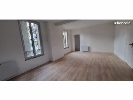 appartement de 3 pièces rénové et situé dans le centre ville de vernon