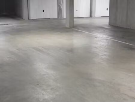 place parking berriat le magasin