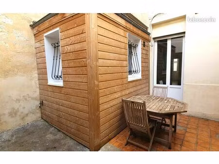 t2 avec terrasse - proche saint seurin