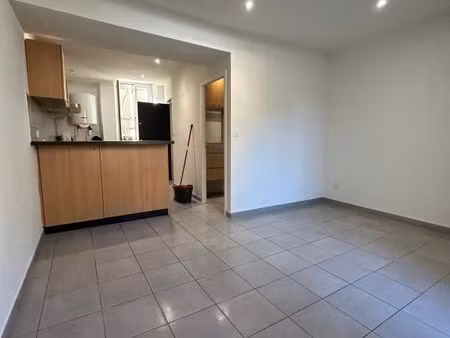 studio 2 pièces 24 m²