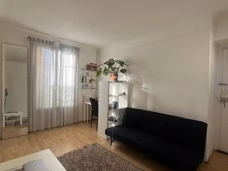 à louer – appartement 2 pièces lumineux – métro malakoff / plateau de vanves
