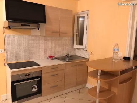 f2 de 39 m2-gare de domont