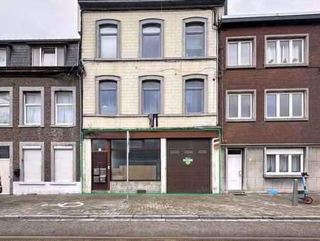 hangars de 160 m² avec sdb  cuisine et bureau