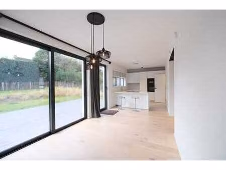 superbe maison de standing : lumineuse et spacieuse au calme