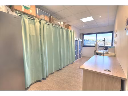 vente locaux professionnels 2 pièces 54 m² à vallauris (06220)  135 000 €