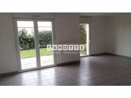 location maison à couëron (44220) : à louer / 88m² couëron