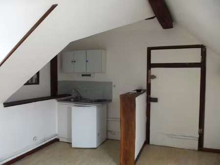 location appartement 2 pièces 25 m² à orleans (45000)  470 €