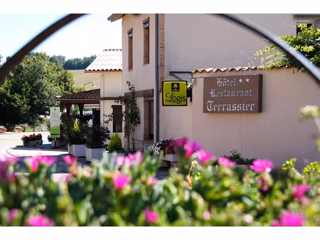 vente hotel -restaurant 15 min de montauban