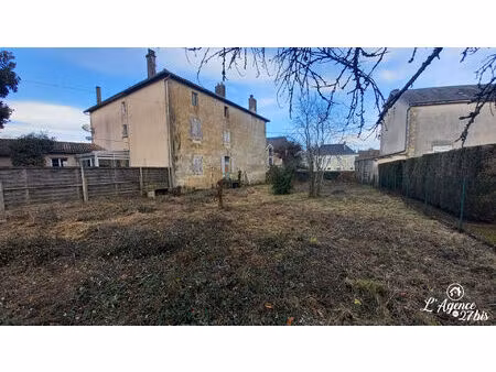 maison en pierre bourg de lezay