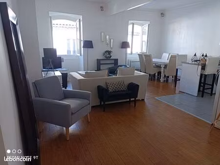 vend belle appartement rue d'avejan ales clim refait à neuf