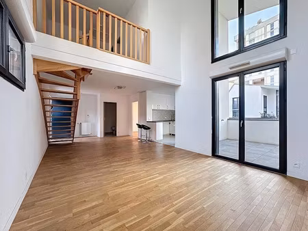 location appartement 4 pièces 93 m² à asnieres-sur-seine (92600)  1 965 €