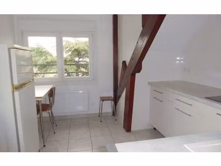 location appartement  26.61 m² t-2 à le creusot  320 €