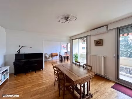 appartement t5/t6 123 m² lyon 8 proche monplaisir