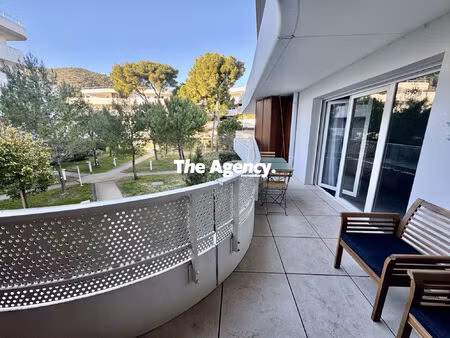 location appartement 2 pièces 46 m² à marseille 9 (13009)