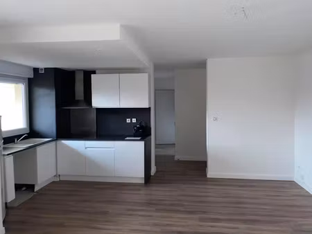 location appartement 3 pièces 51.32 m² à montpellier (34000)  800 €
