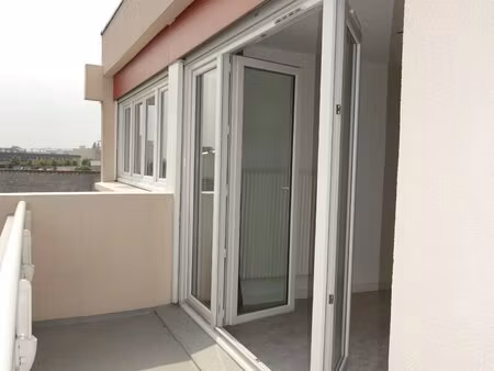 app. 2 p. avec terrasse