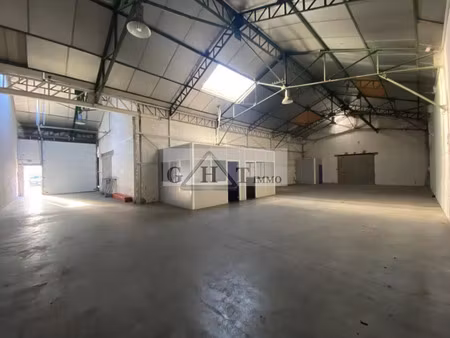 local d'activités 900m2 à vendre pantin